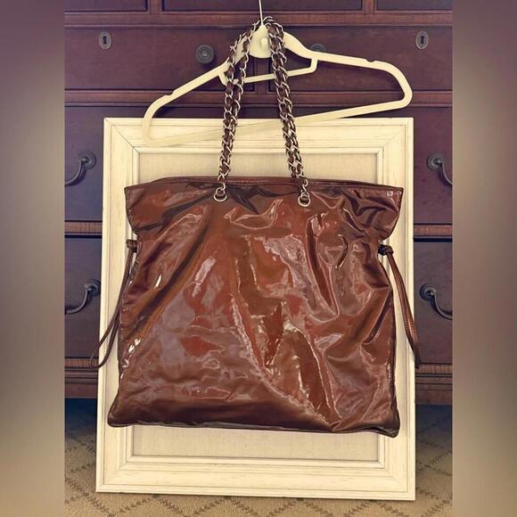 Chanel Bon Bon glossy metallic Bronze Patent Leather tote Vintage 2008 - Picture 2 of 16
